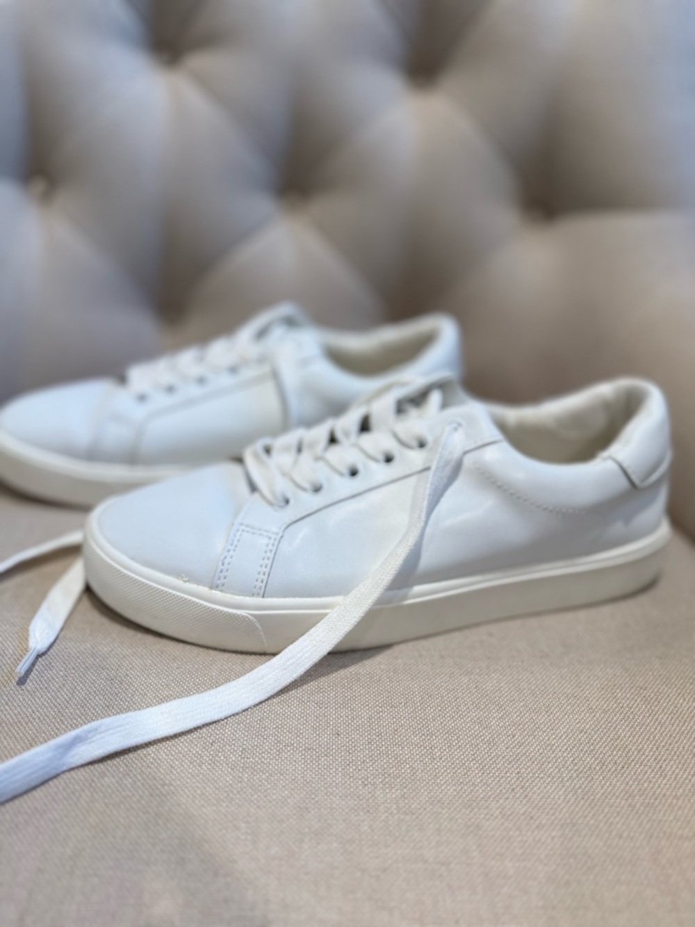Sam Edelman Classic White Low-Top Sneakers, Size 8